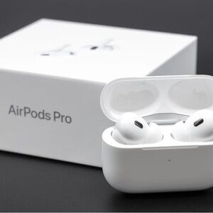 Apple AirPods Pro with Charging Case - White